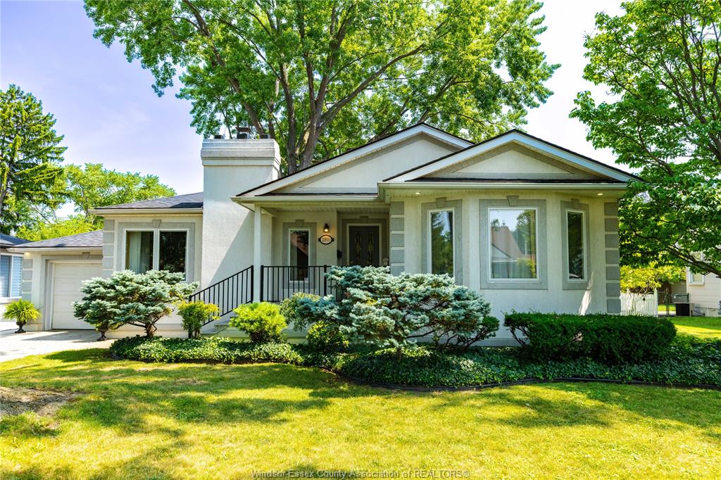 2850-academy-windsor-ontario-26019352