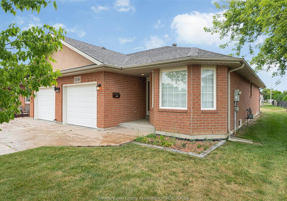 11146-firgrove-windsor-ontario-26019353