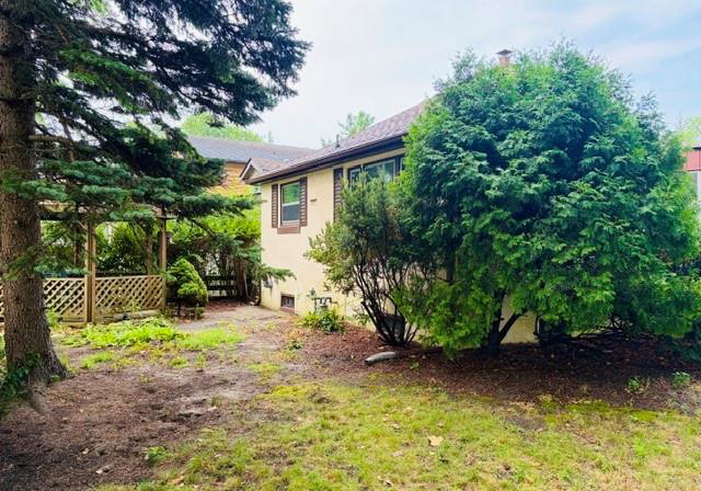 10475-clairview-avenue-windsor-ontario-26019375