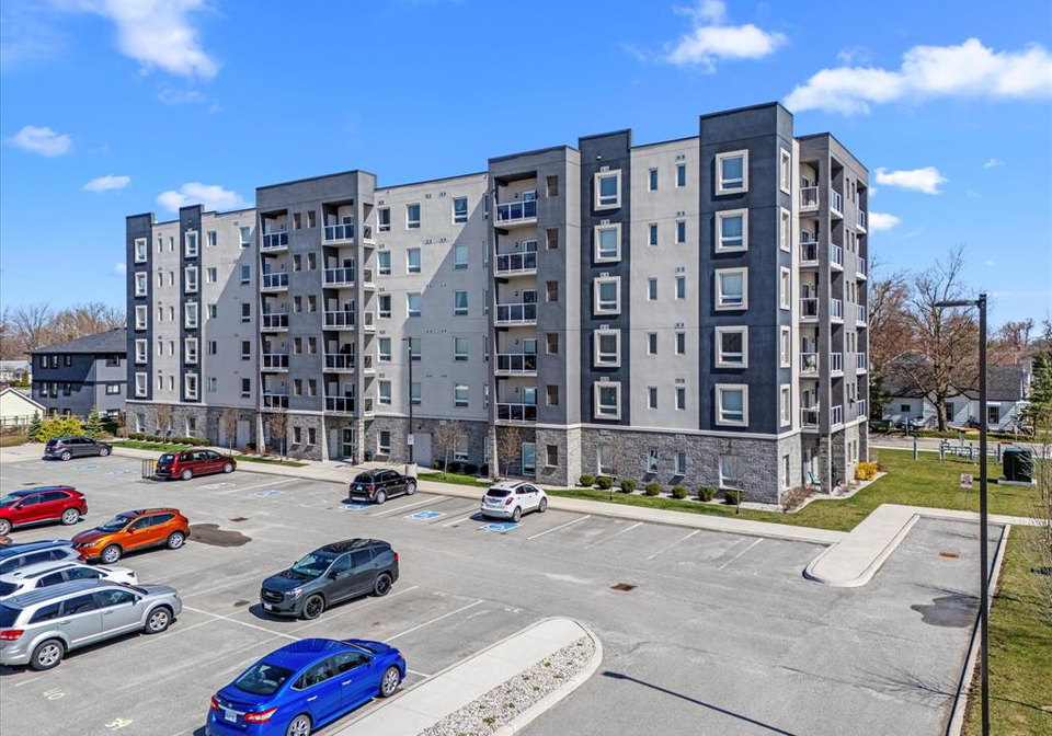 22-victor-street-essex-ontario-26019381