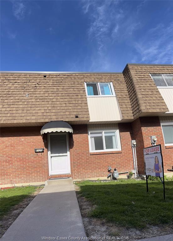 5420-lassaline-windsor-ontario-26019384