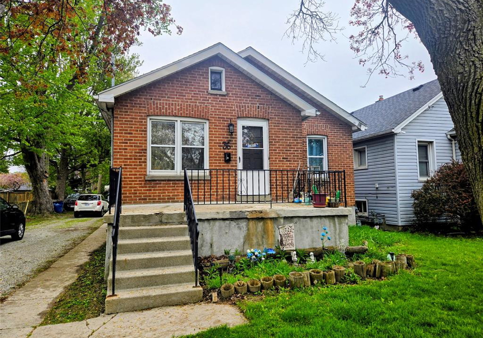 36-mcnaughton-avenue-e-chatham-ontario-26019393
