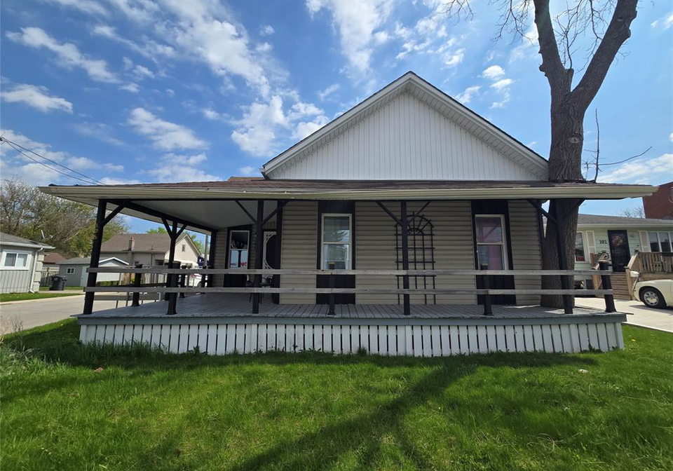 106-park-avenue-e-chatham-ontario-26019395