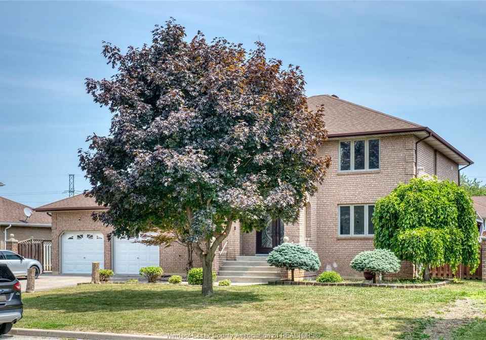 2350-docherty-drive-tecumseh-ontario-26019403