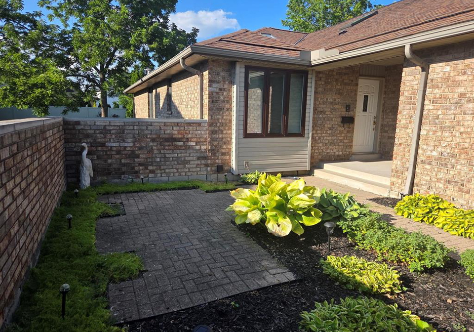 9690-menard-street-windsor-ontario-26019411