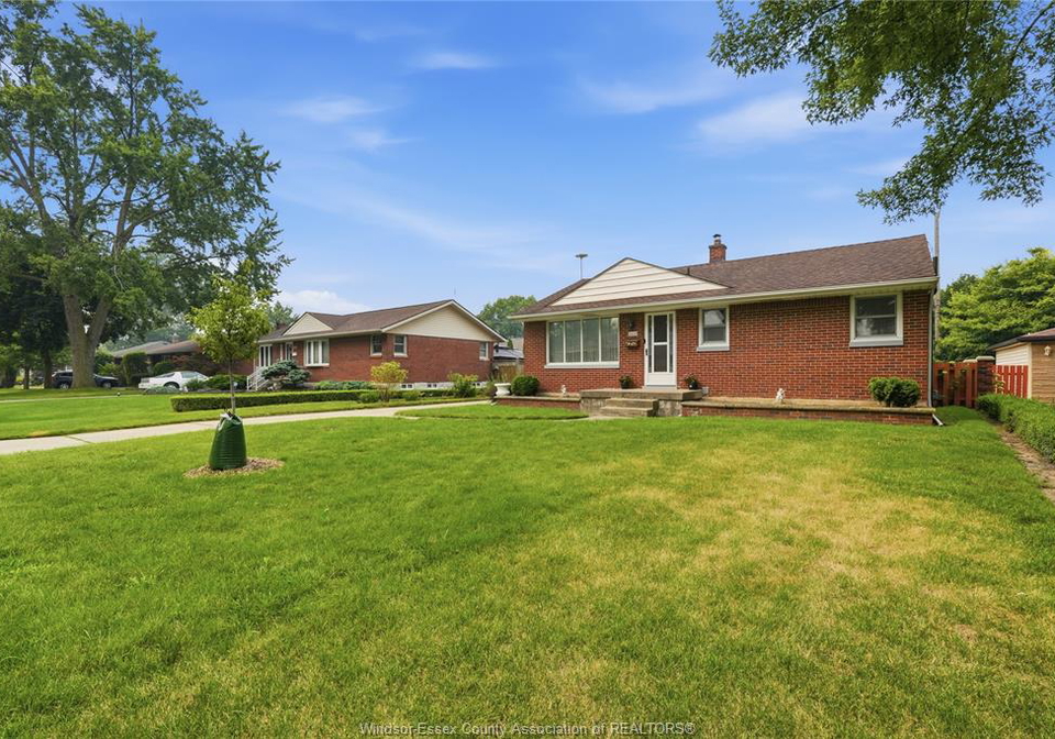 2631-askin-avenue-windsor-ontario-26019415