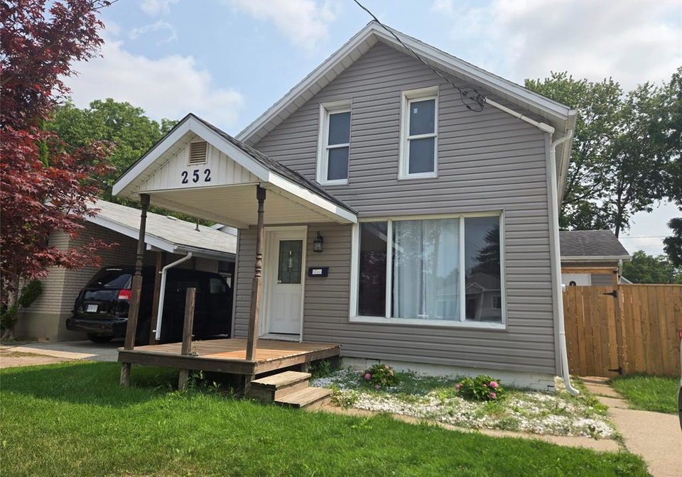 252-selkirk-street-chatham-ontario-26019423