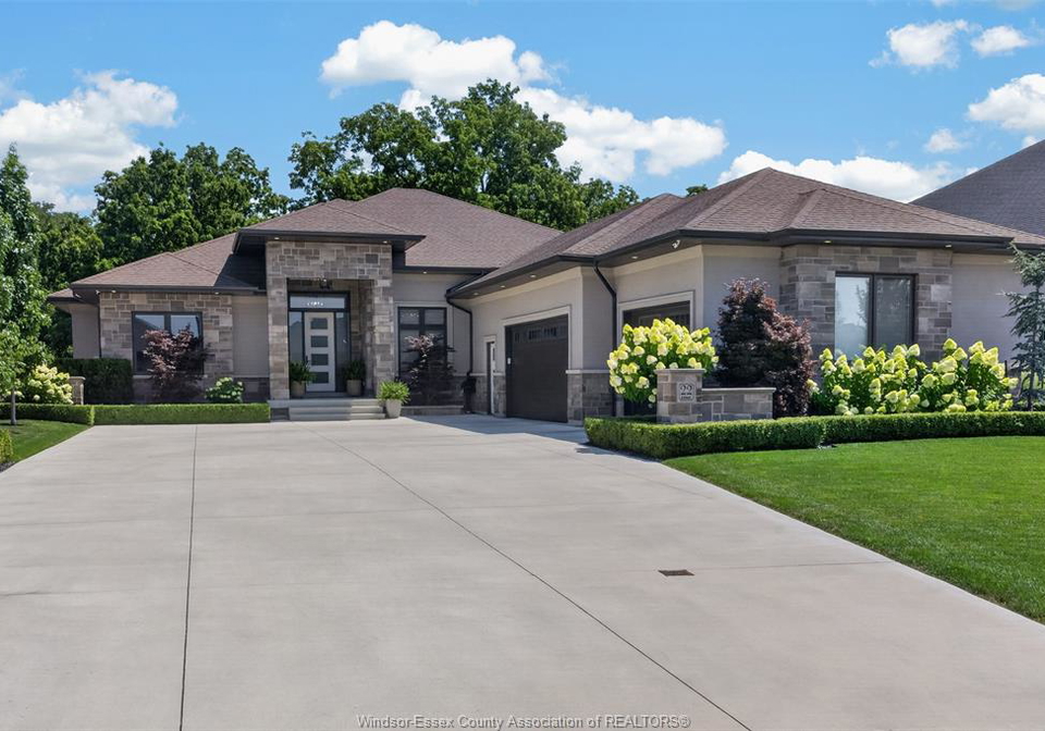 22-emily-avenue-kingsville-ontario-26019434
