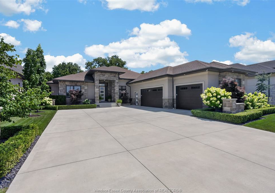 22-emily-avenue-kingsville-ontario-26019434