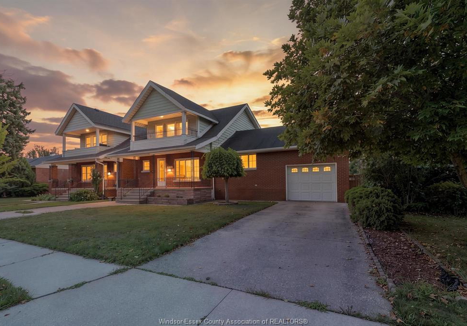 2279-lillian-avenue-windsor-ontario-26019437