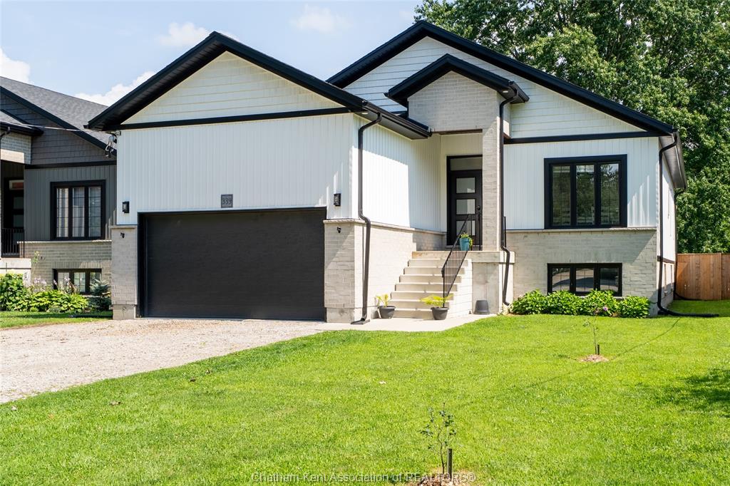 339-oak-street-west-bothwell-ontario-26019440
