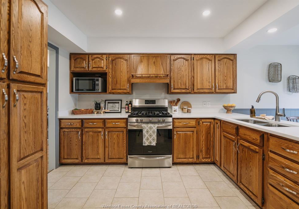 286-cherrywood-drive-kingsville-ontario-26019441