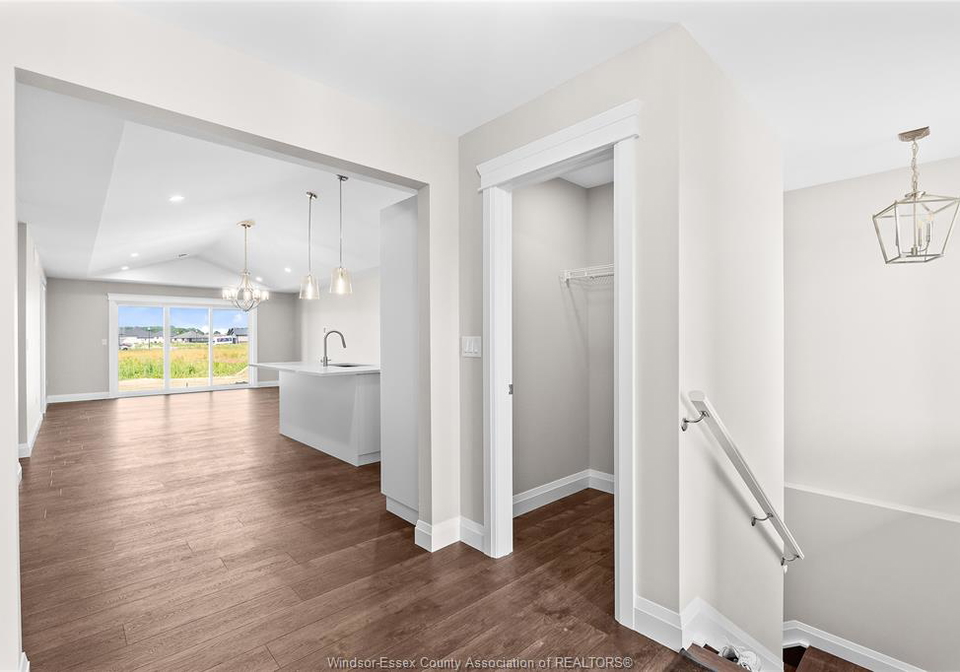 260-angelo-lasalle-ontario-26019448
