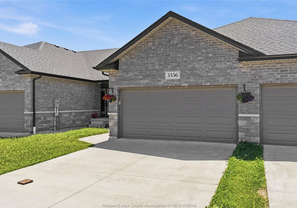 3556-hallee-crescent-windsor-ontario-26019451