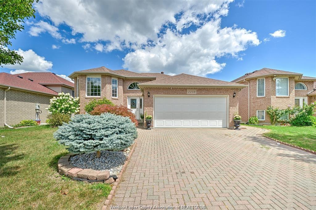 2250-everts-avenue-windsor-ontario-26019452