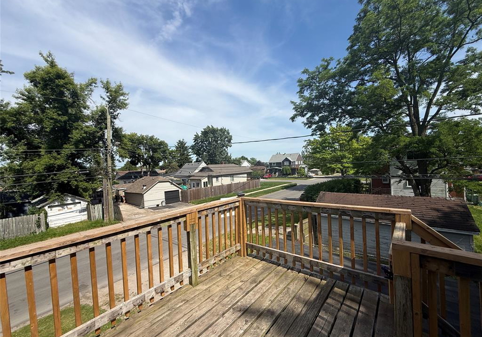 699-charlotte-street-windsor-ontario-26019459