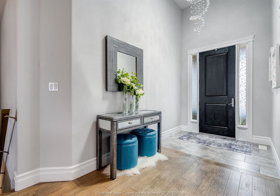 1454-cypress-avenue-windsor-ontario-26019466
