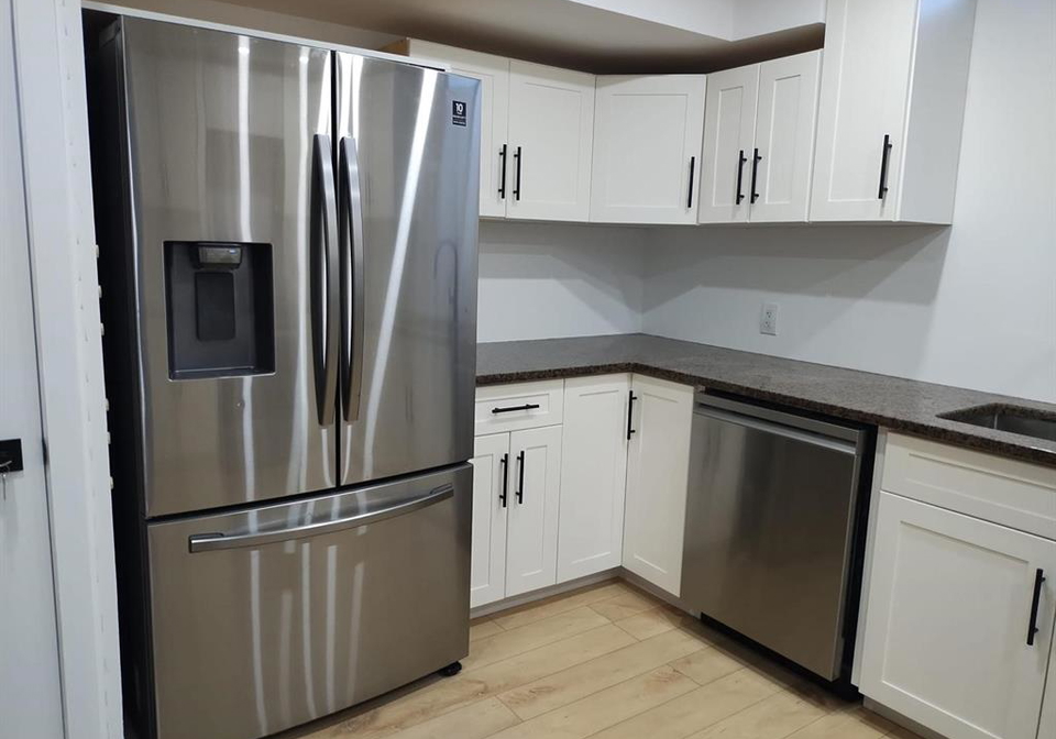 631-holburn-street-windsor-ontario-26019468