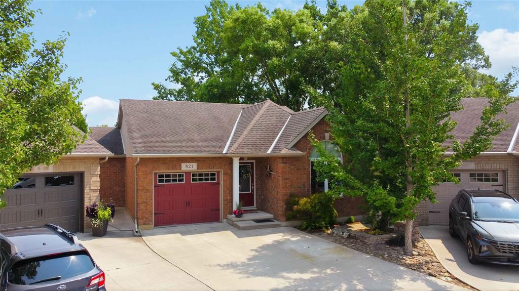 821-carriage-way-sarnia-ontario-26019497