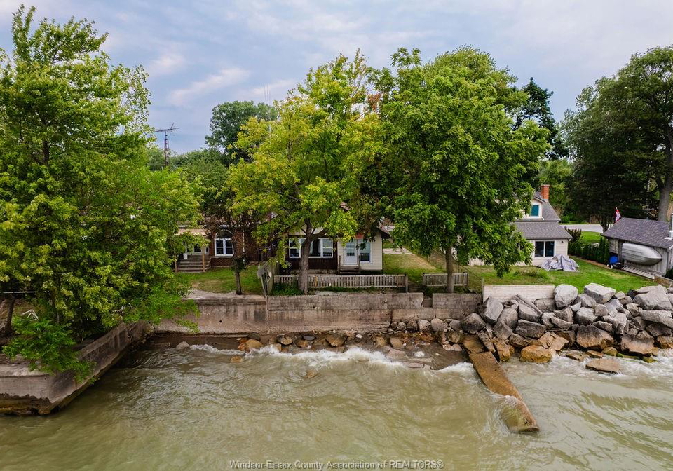 1437-heritage-road-kingsville-ontario-26019500