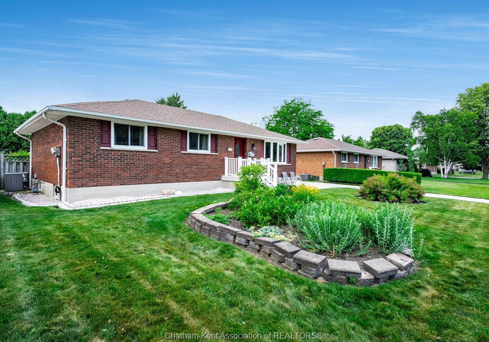 175-sylvester-drive-chatham-ontario-26019508