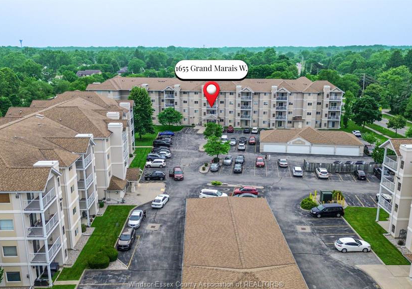 1655-grand-marais-windsor-ontario-26019513
