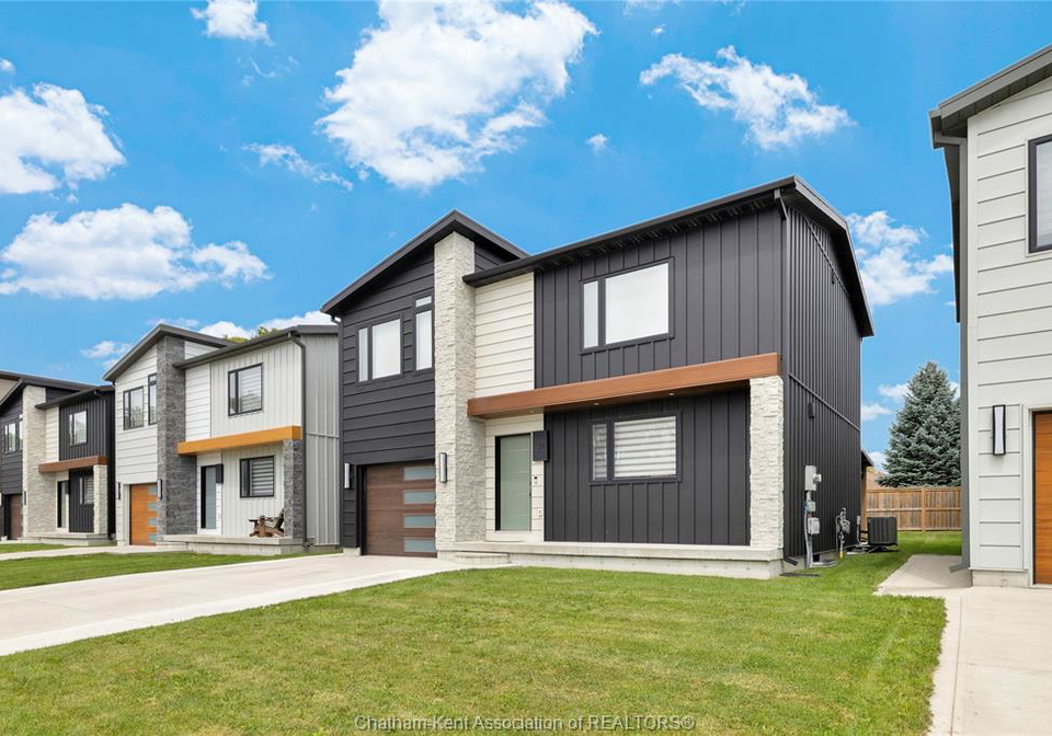 71-churchill-park-road-chatham-ontario-26019520