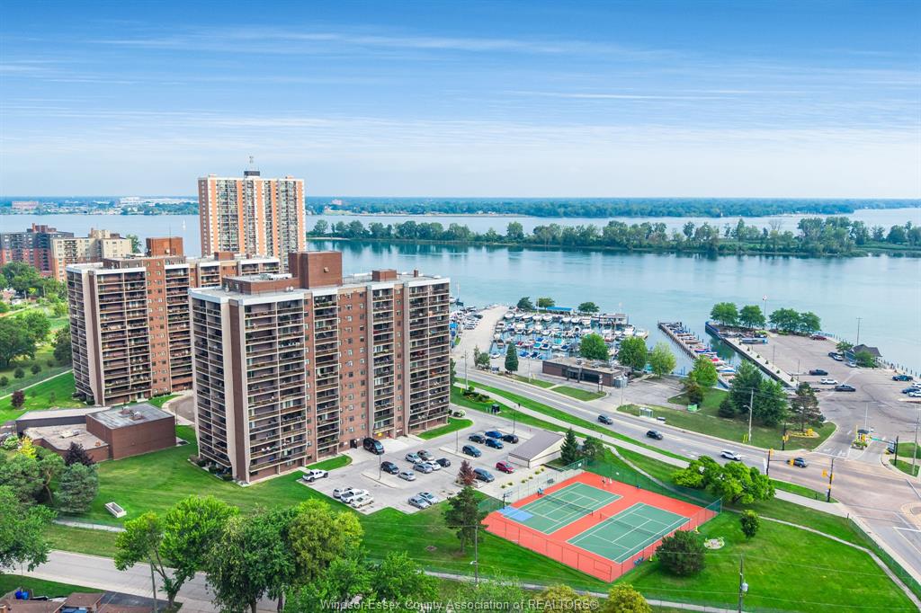 9099-riverside-drive-east-windsor-ontario-26019542