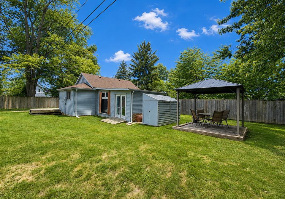 1019-elgin-street-wallaceburg-ontario-26019547