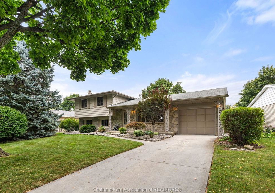 98-cardinal-crescent-chatham-ontario-26019555