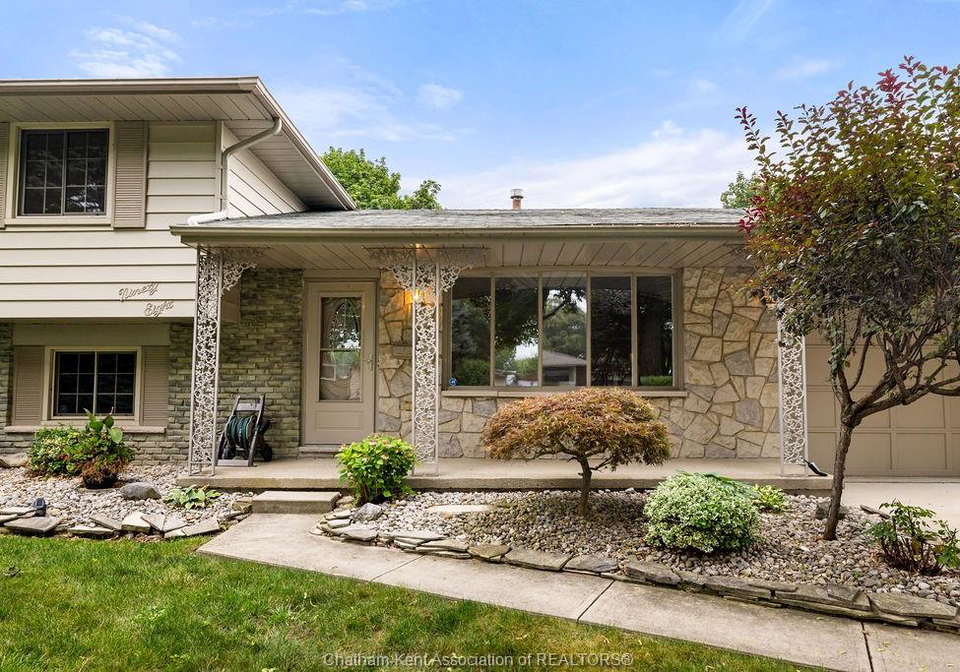 98-cardinal-crescent-chatham-ontario-26019555