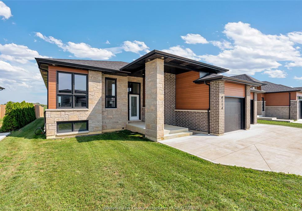 114-hazel-crescent-kingsville-ontario-26019560