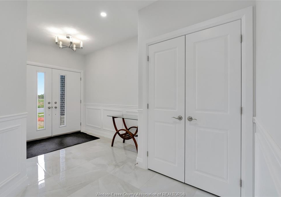 33-eagle-leamington-ontario-26019561