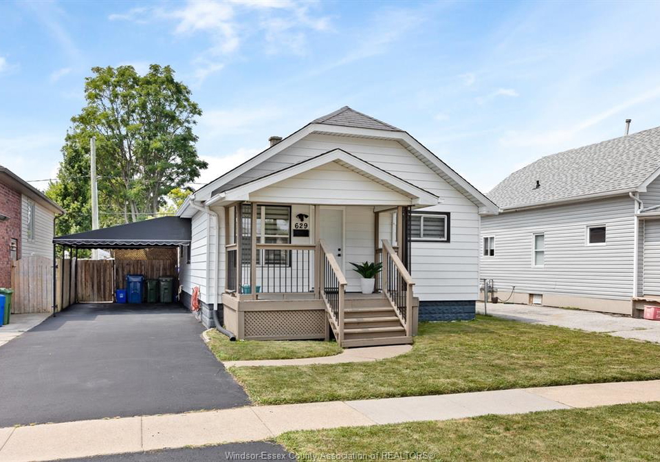629-labute-tecumseh-ontario-26019566