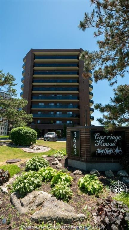 3663-riverside-drive-windsor-ontario-26019570