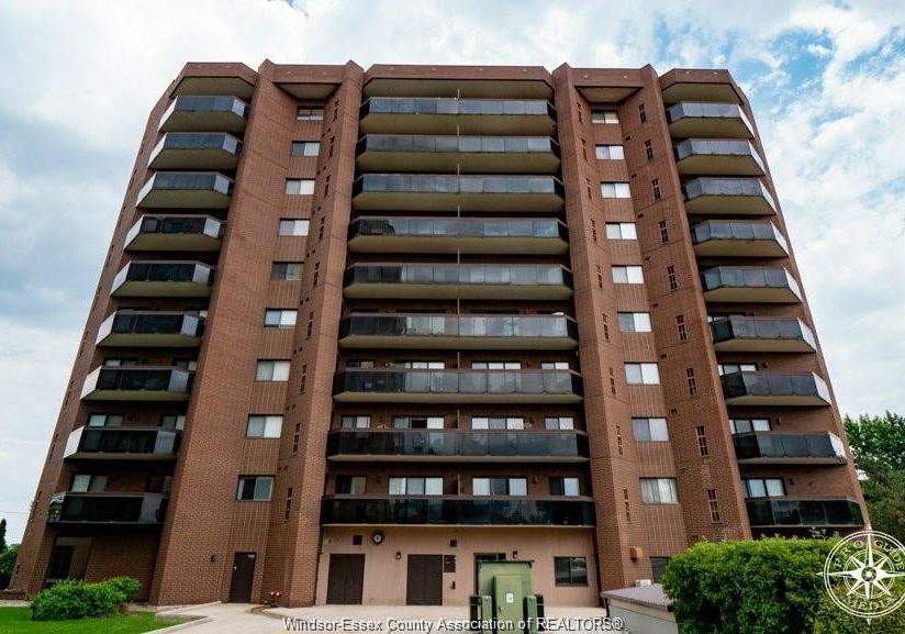3663-riverside-drive-windsor-ontario-26019570