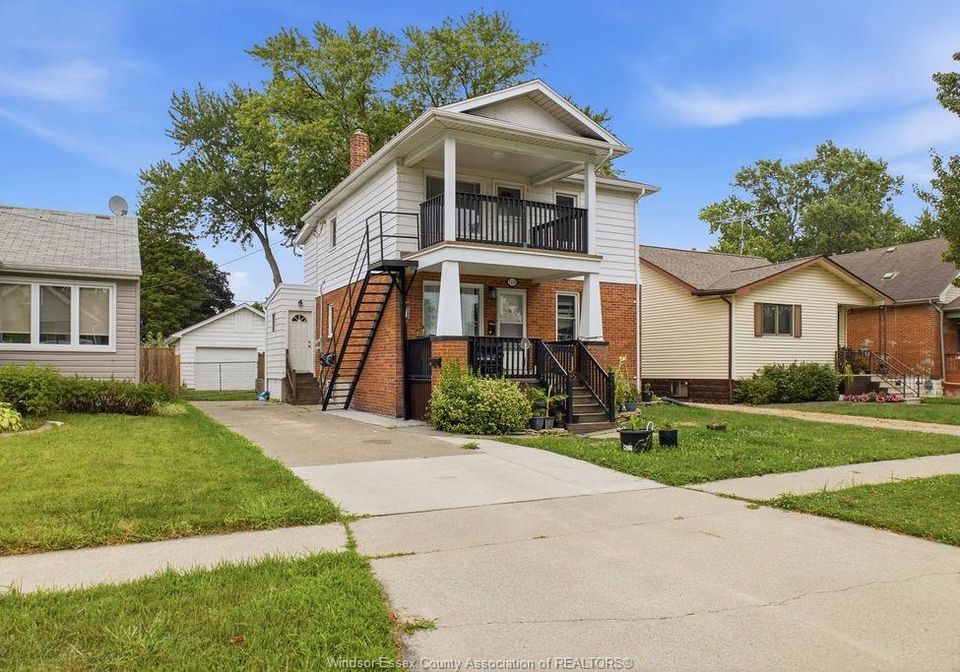 1338-bernard-road-windsor-ontario-26019572