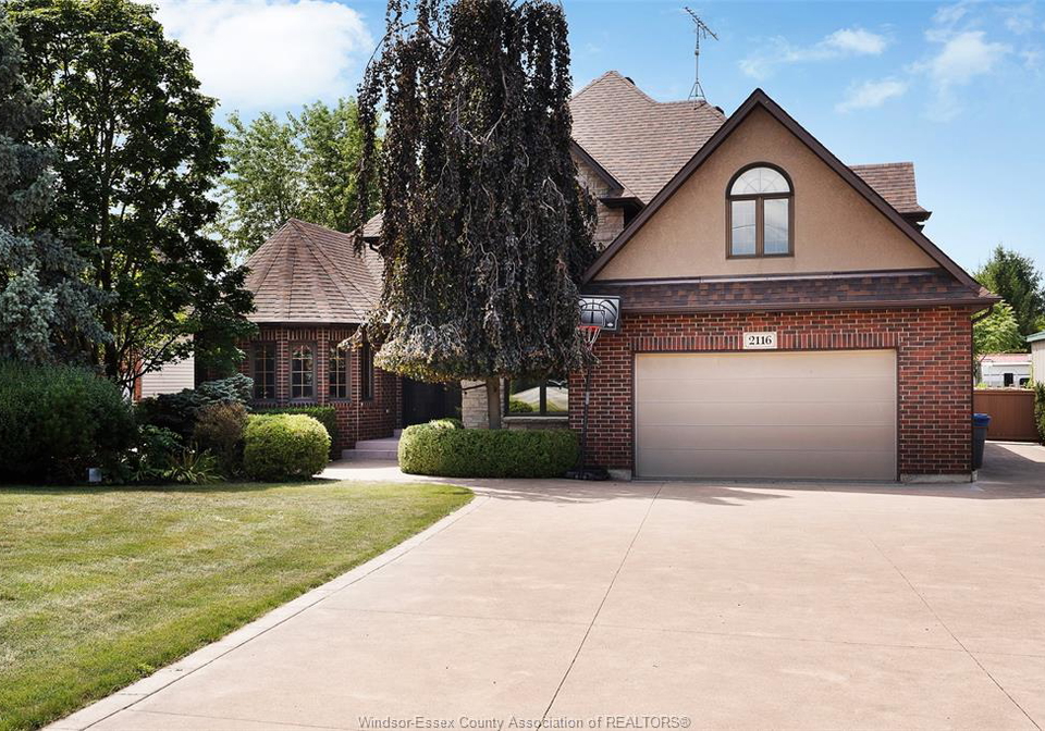 2116-front-road-north-amherstburg-ontario-26019595