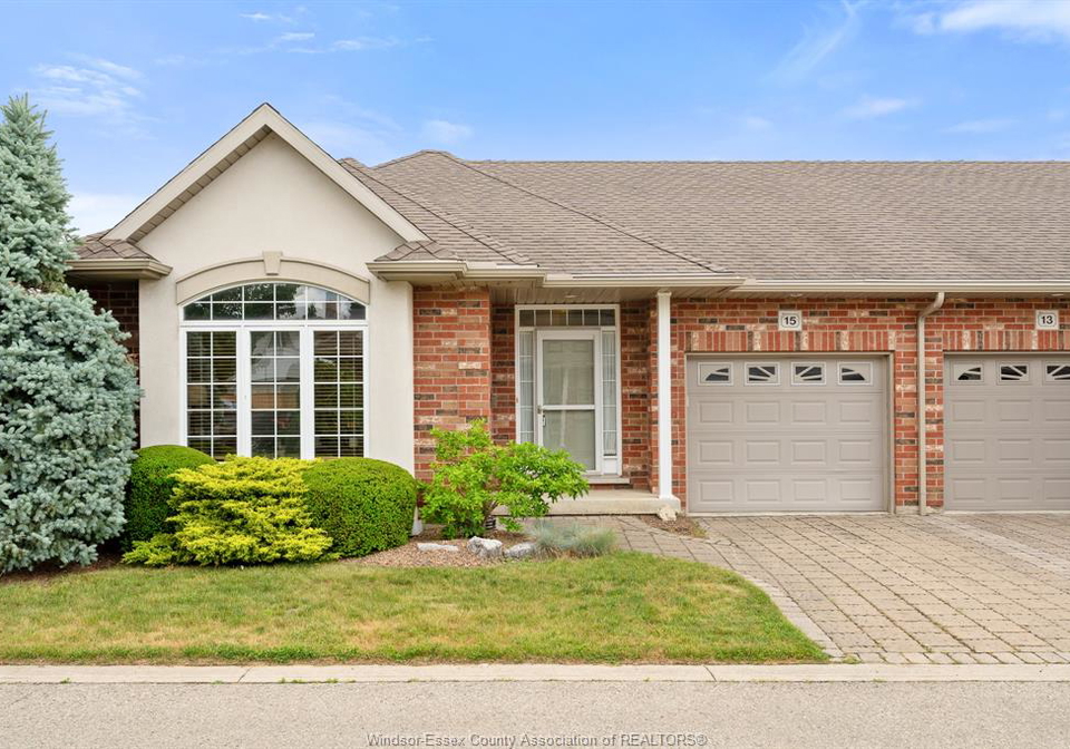 15-oakgrove-lane-chatham-ontario-26019598
