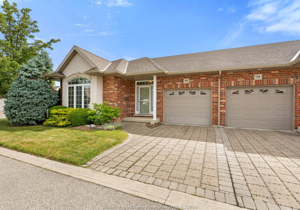 15-oakgrove-lane-chatham-ontario-26019598