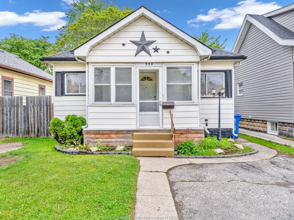 990-campbell-avenue-windsor-ontario-26019600