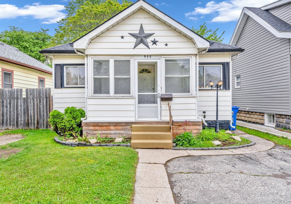 990-campbell-avenue-windsor-ontario-26019600