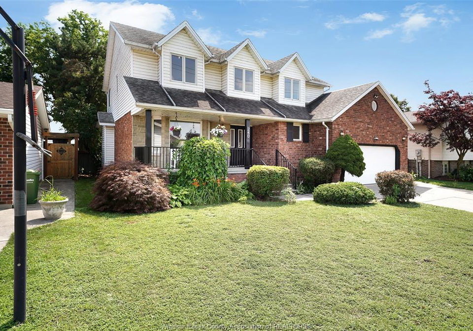 240-gary-avenue-lasalle-ontario-26019619