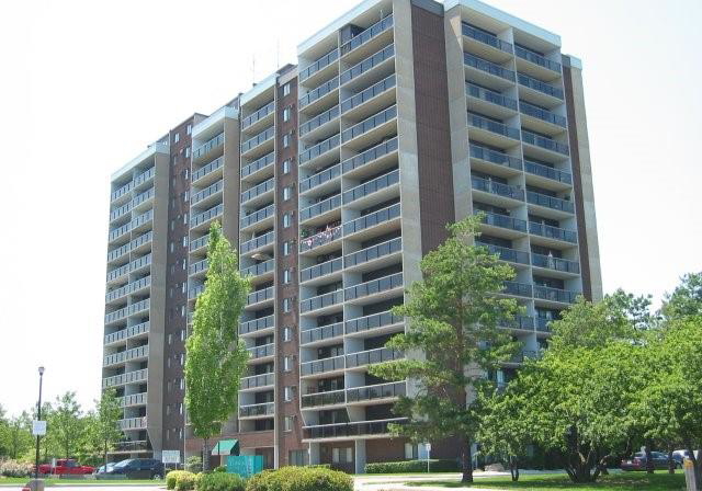 9099-riverside-drive-east-windsor-ontario-26019628