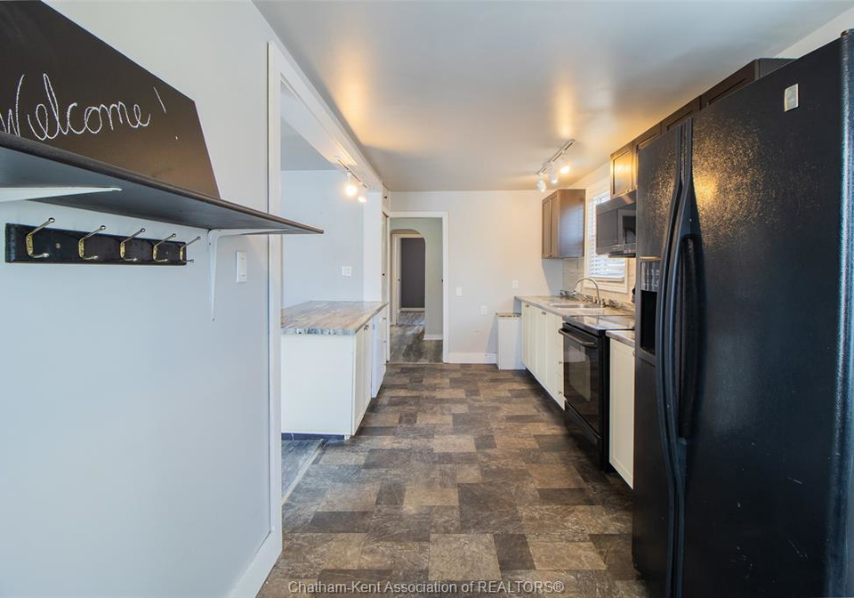 35-alexandra-avenue-chatham-ontario-26019658