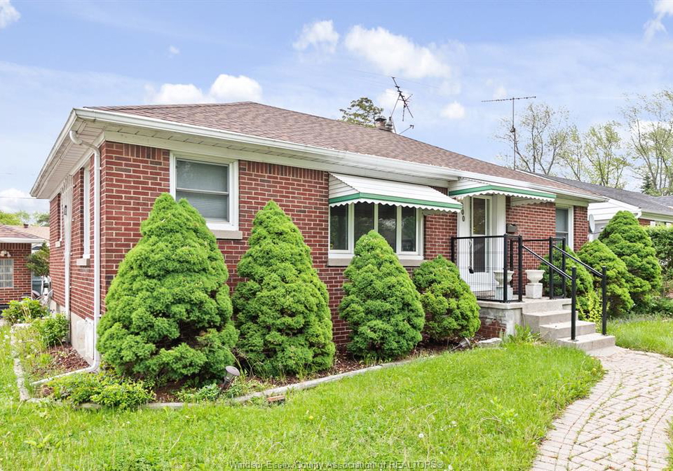 3200-longfellow-avenue-windsor-ontario-26019688