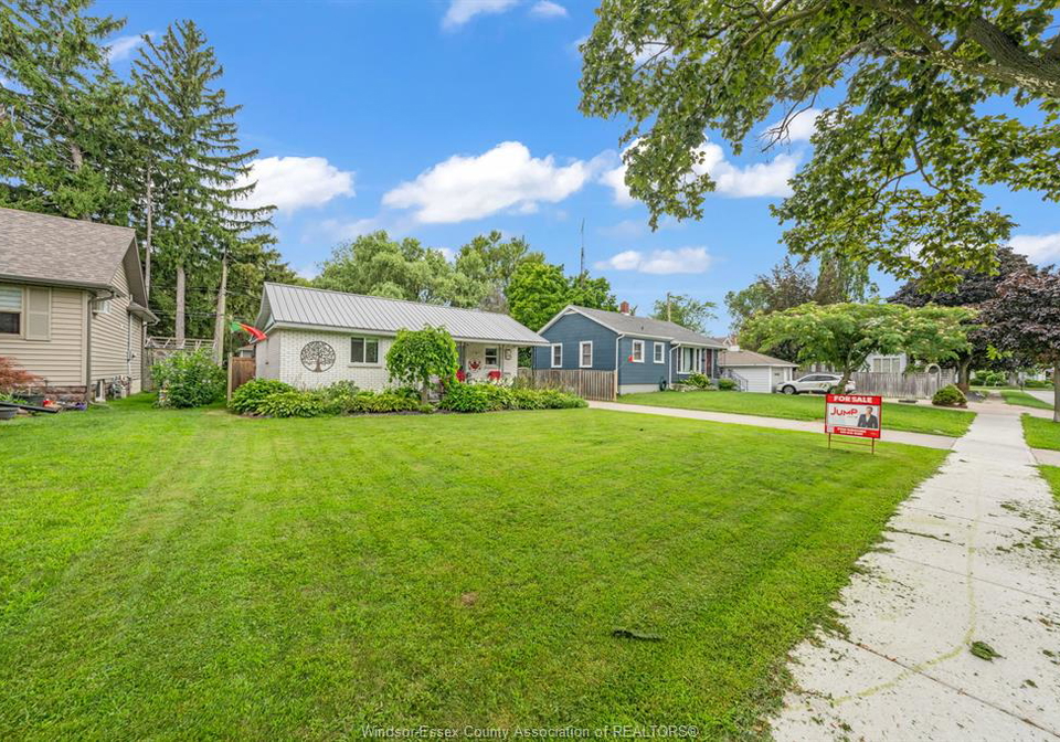 7-churchill-avenue-leamington-ontario-26019690
