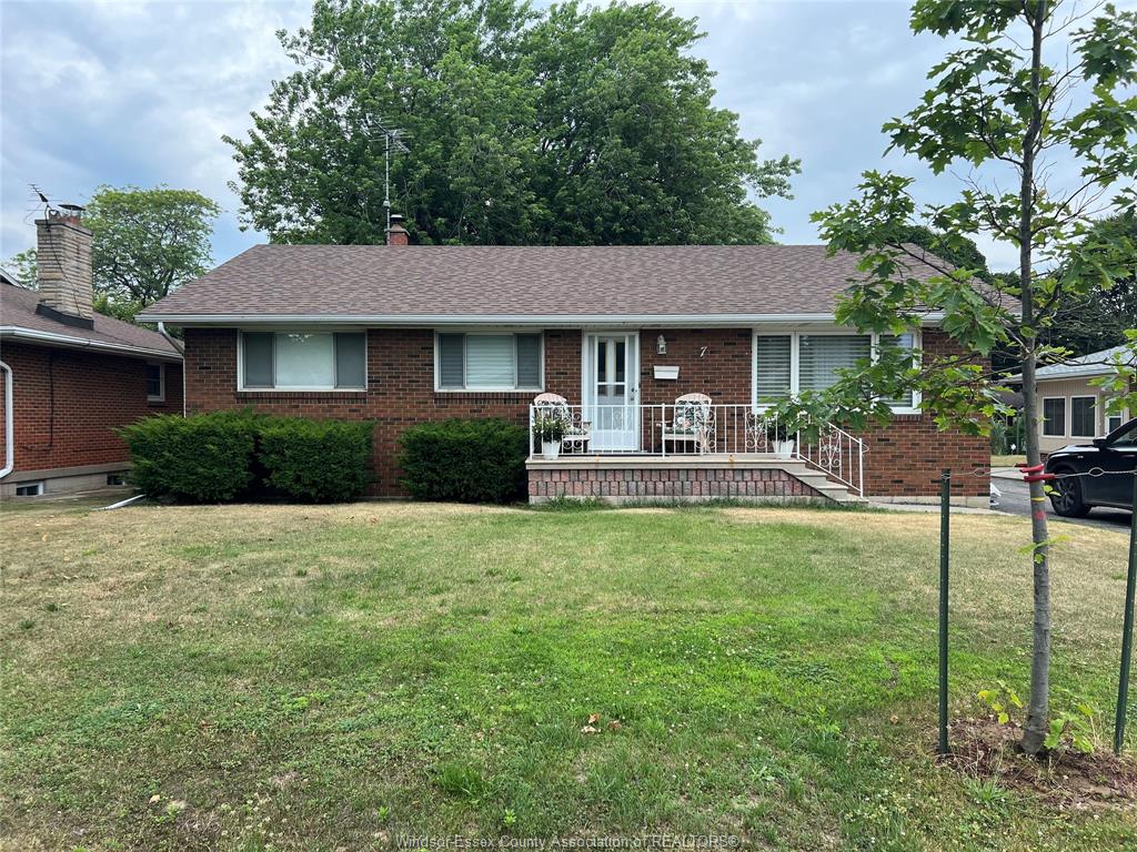 7-gladstone-avenue-leamington-ontario-26019691