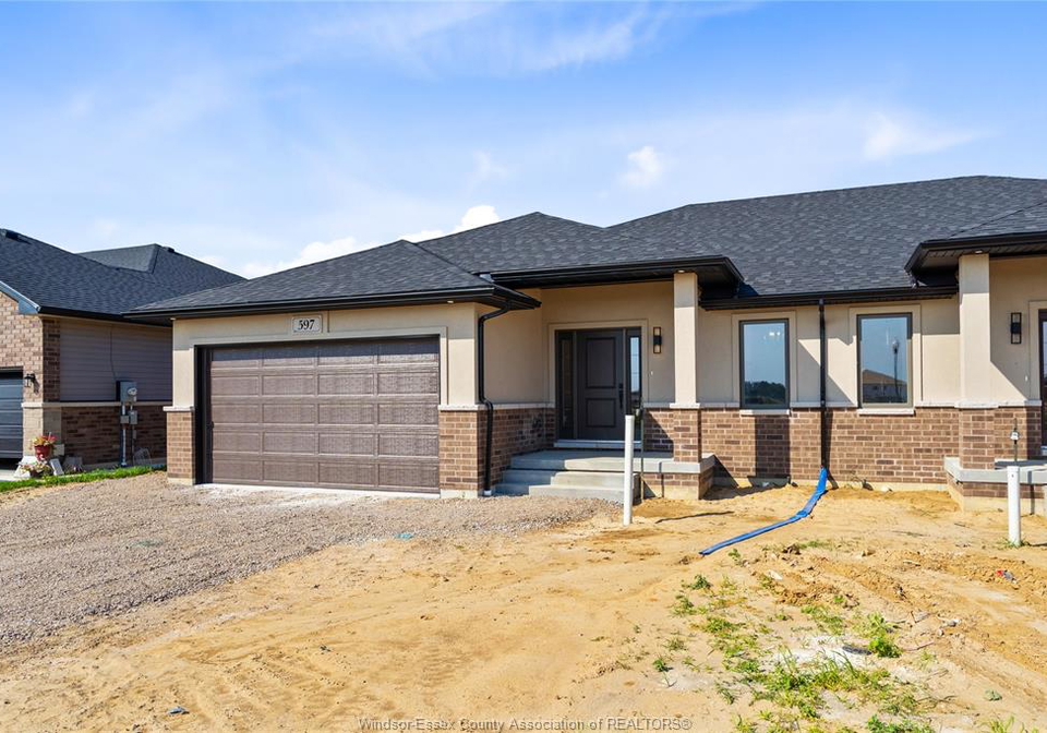 210-angelo-lasalle-ontario-26019709