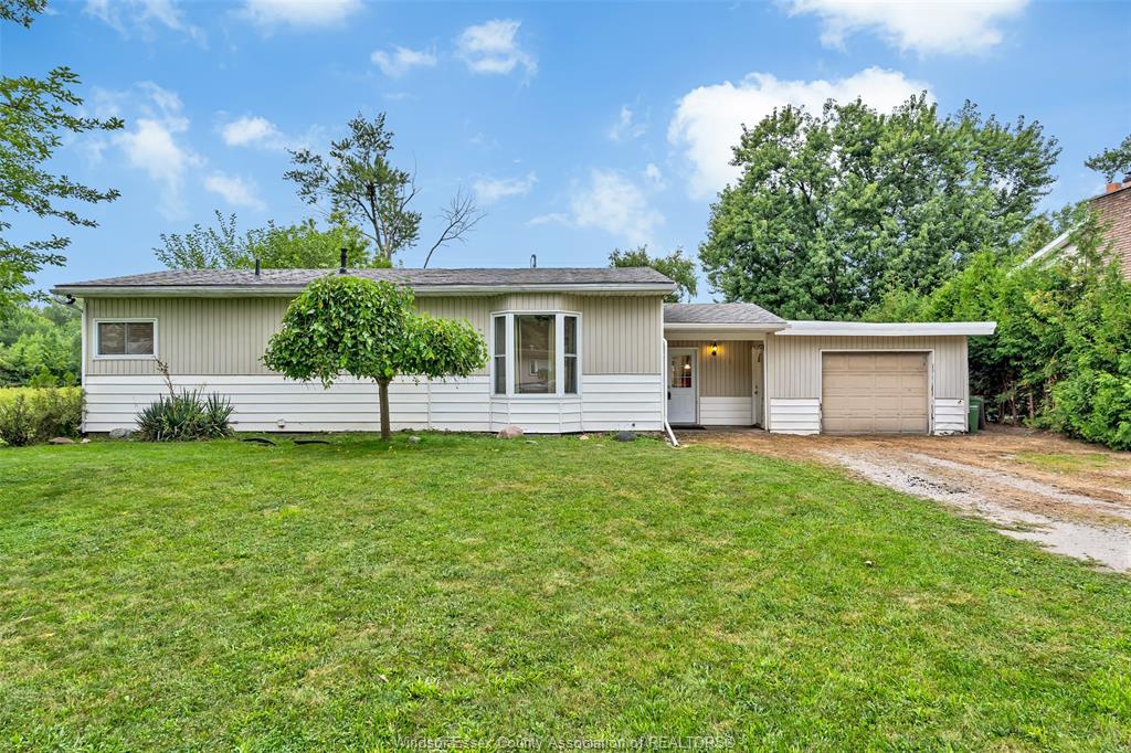 1797-everts-windsor-ontario-26019712
